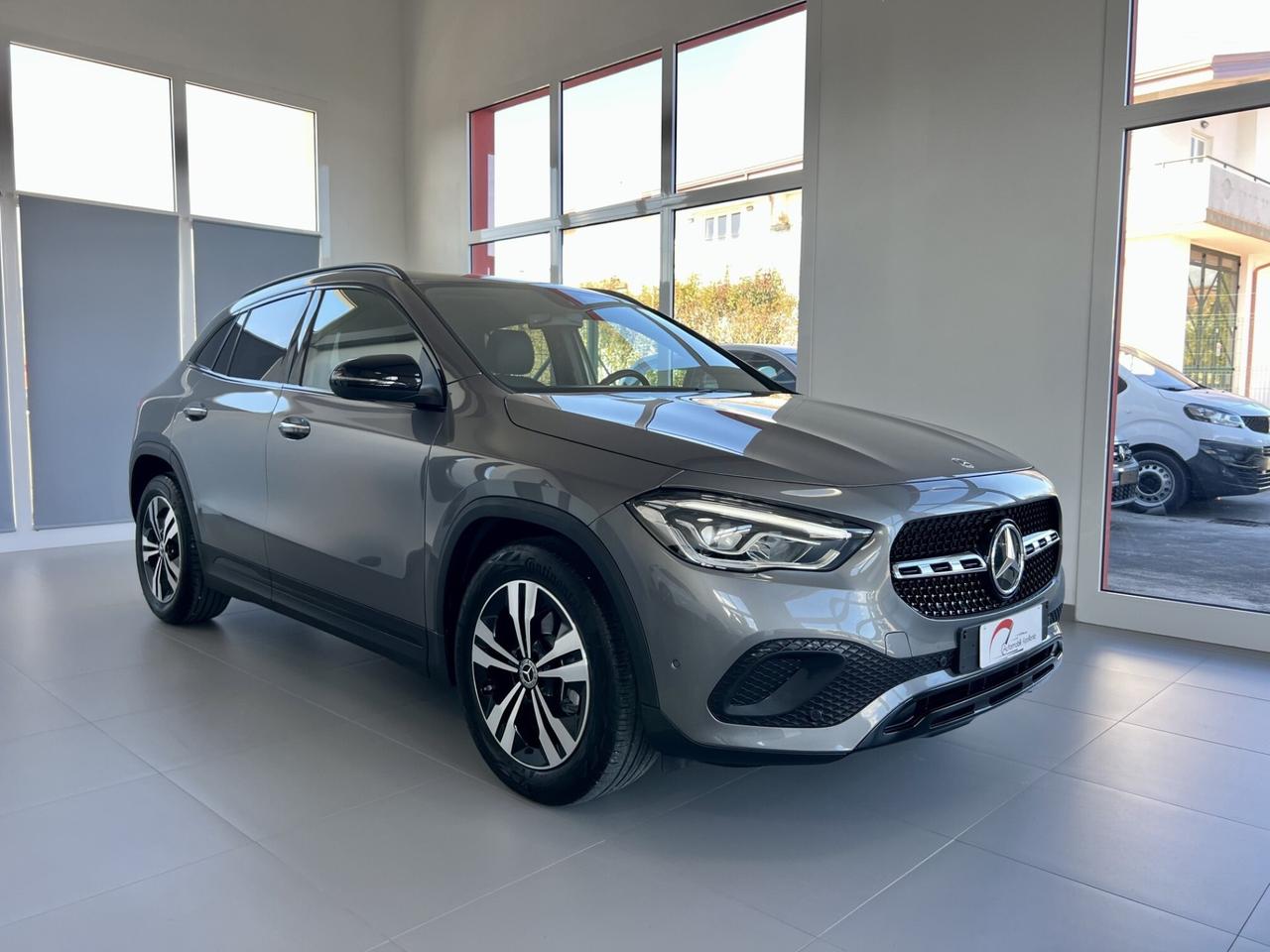 MERCEDES GLA 200d PROGESSIVE LINE - 2022