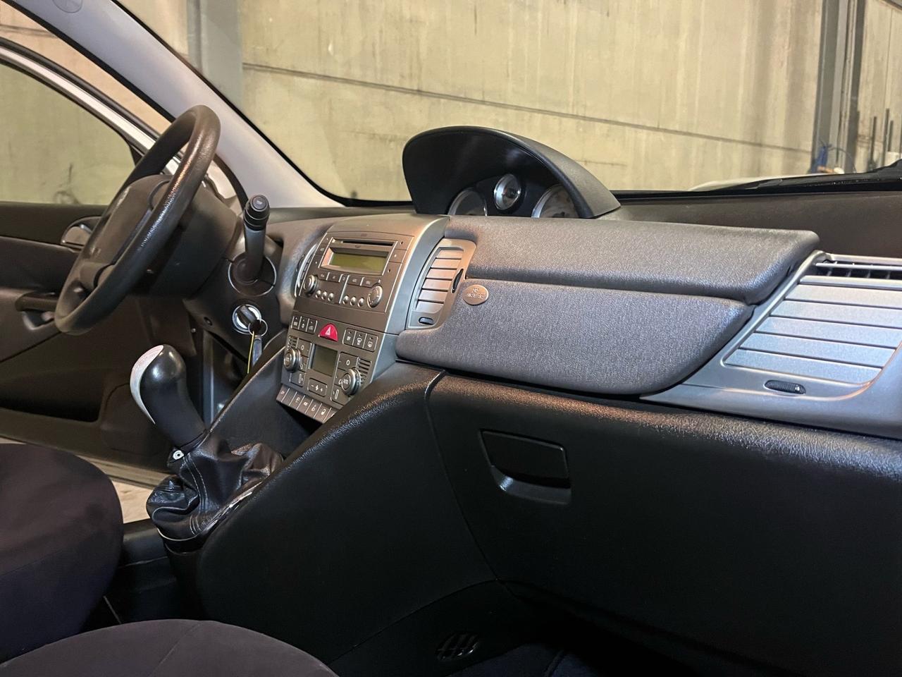 Lancia Ypsilon 1.3 MJT 75 Cv Modamilano 134000 km