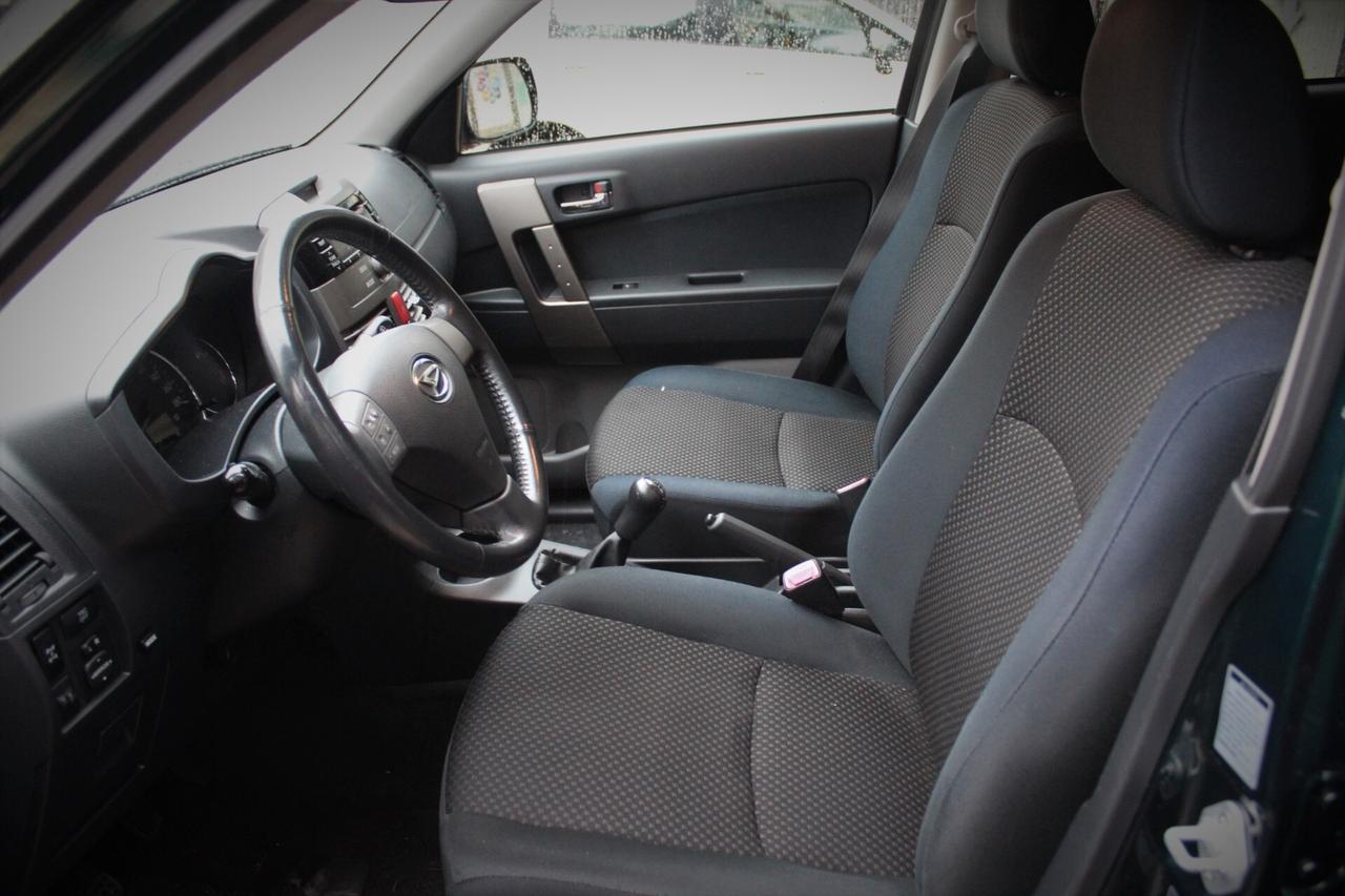 Daihatsu Terios 1.5 4WD Top - Gancio -