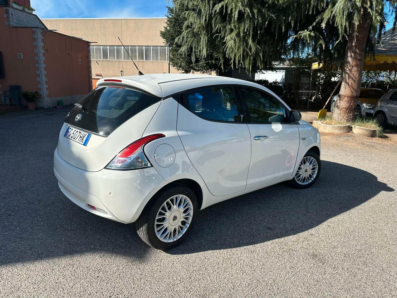 Lancia Ypsilon 1.3 MJT 16V 95 CV 5 porte S&S Gold-2016