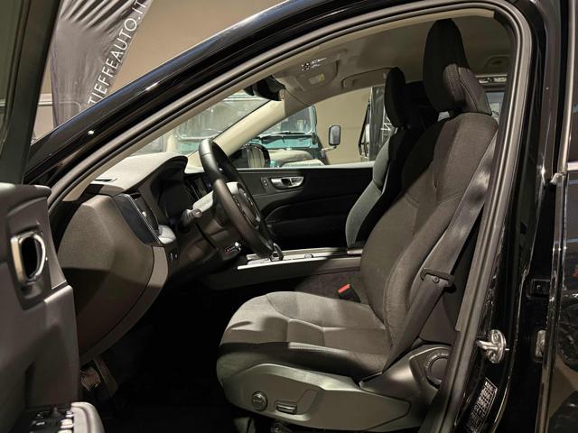VOLVO XC60 B4 (d) Geartronic Momentum Pro