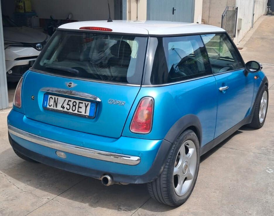 MINI COOPER 1.6 GUIDABILE DA NEOPATENTATI