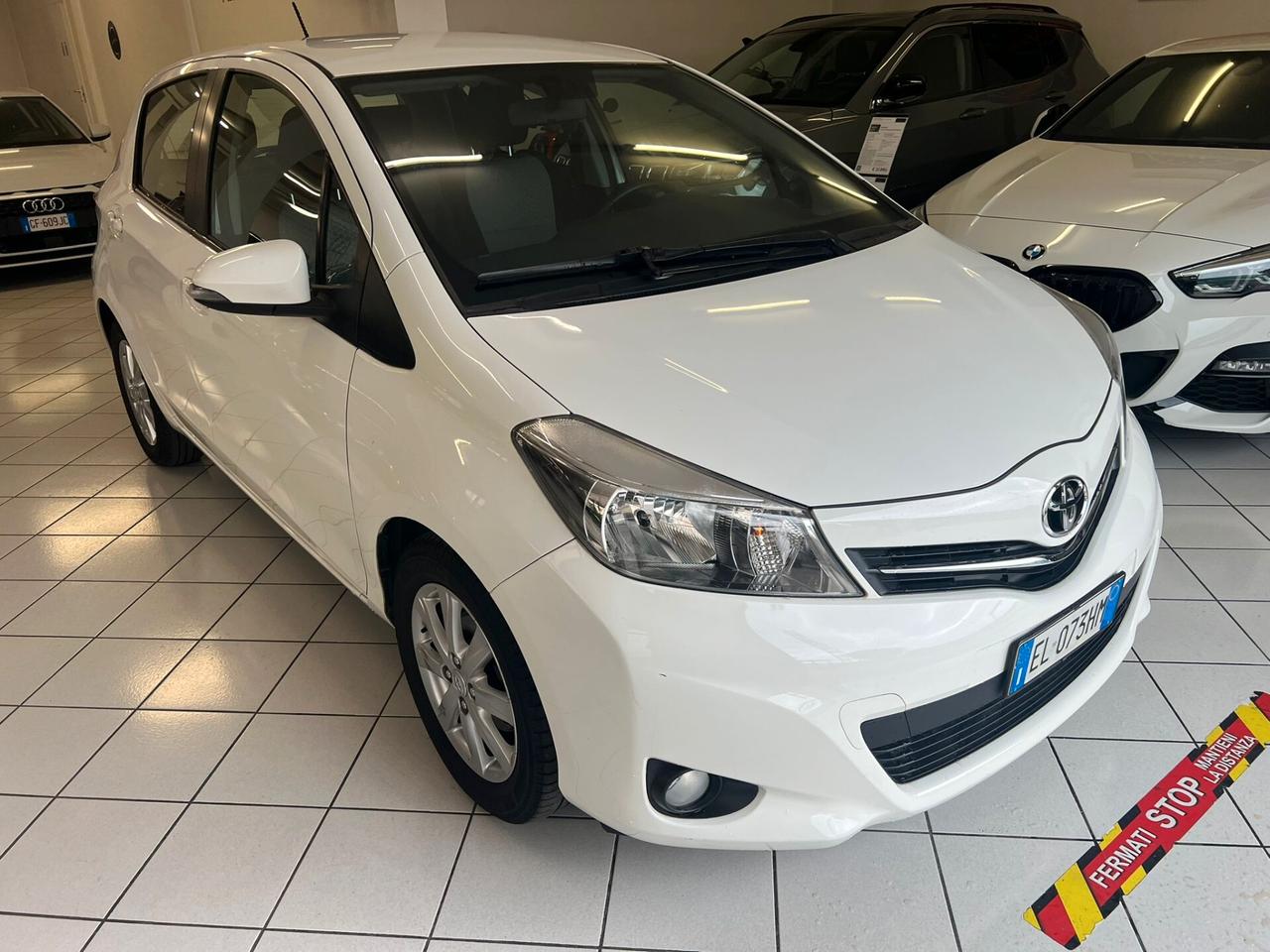 Toyota Yaris 1.0 5 porte Lounge