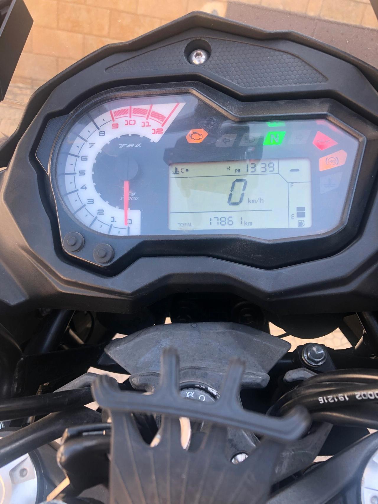 Benelli TRK 502 Trk 502x