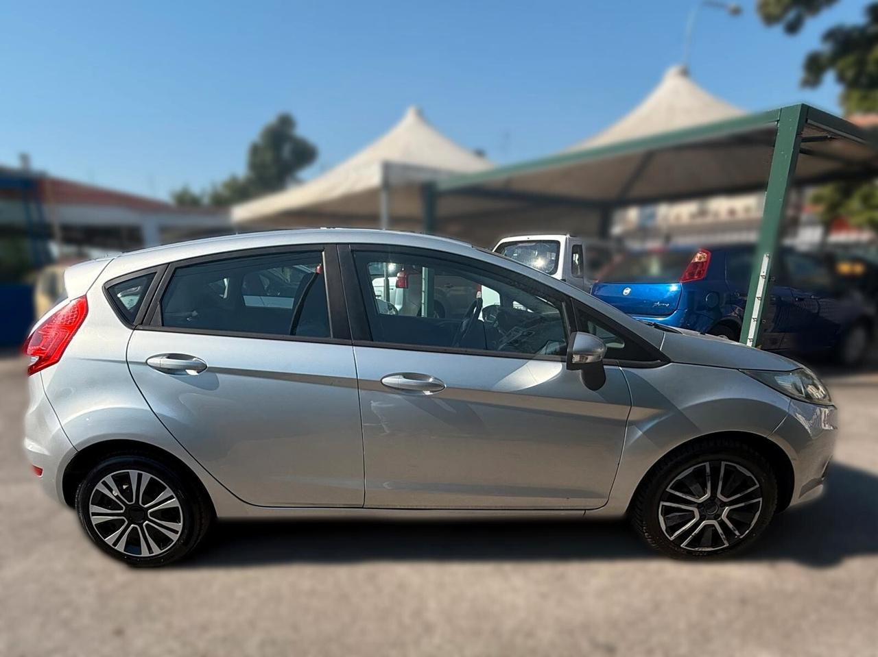 Ford Fiesta Fiesta+ 1.2 60CV 5 porte