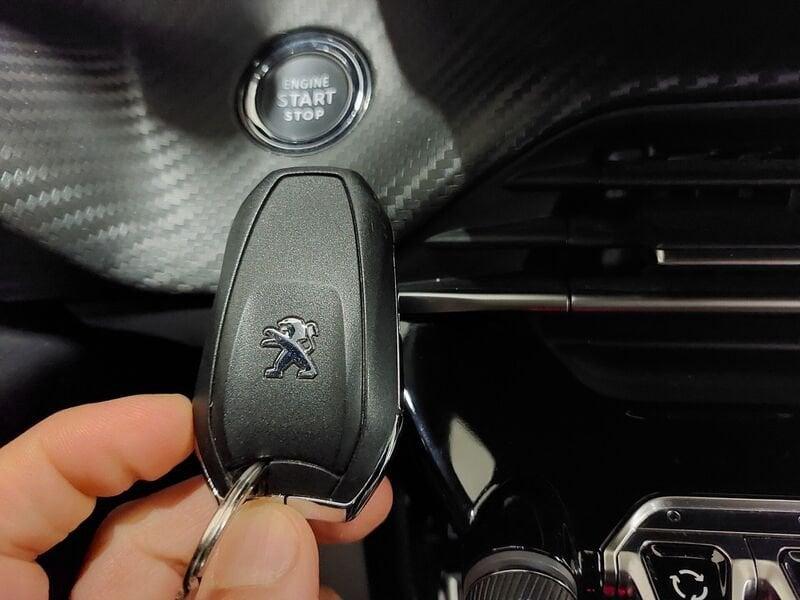 Peugeot 2008 2008 BlueHDi 130 S&S EAT8 GT