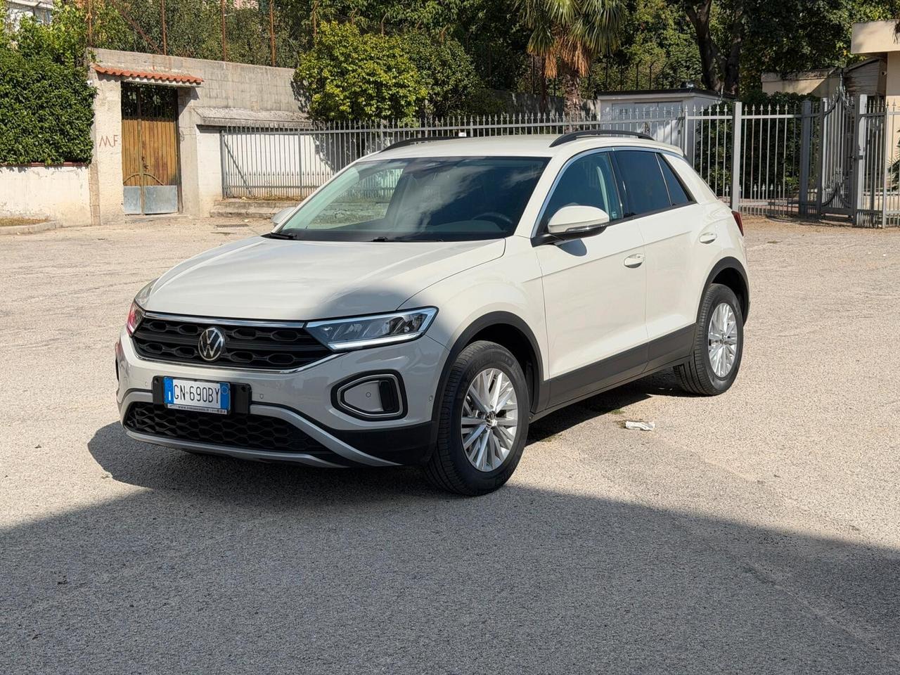 Volkswagen T-Roc 1.0 TSI Life
