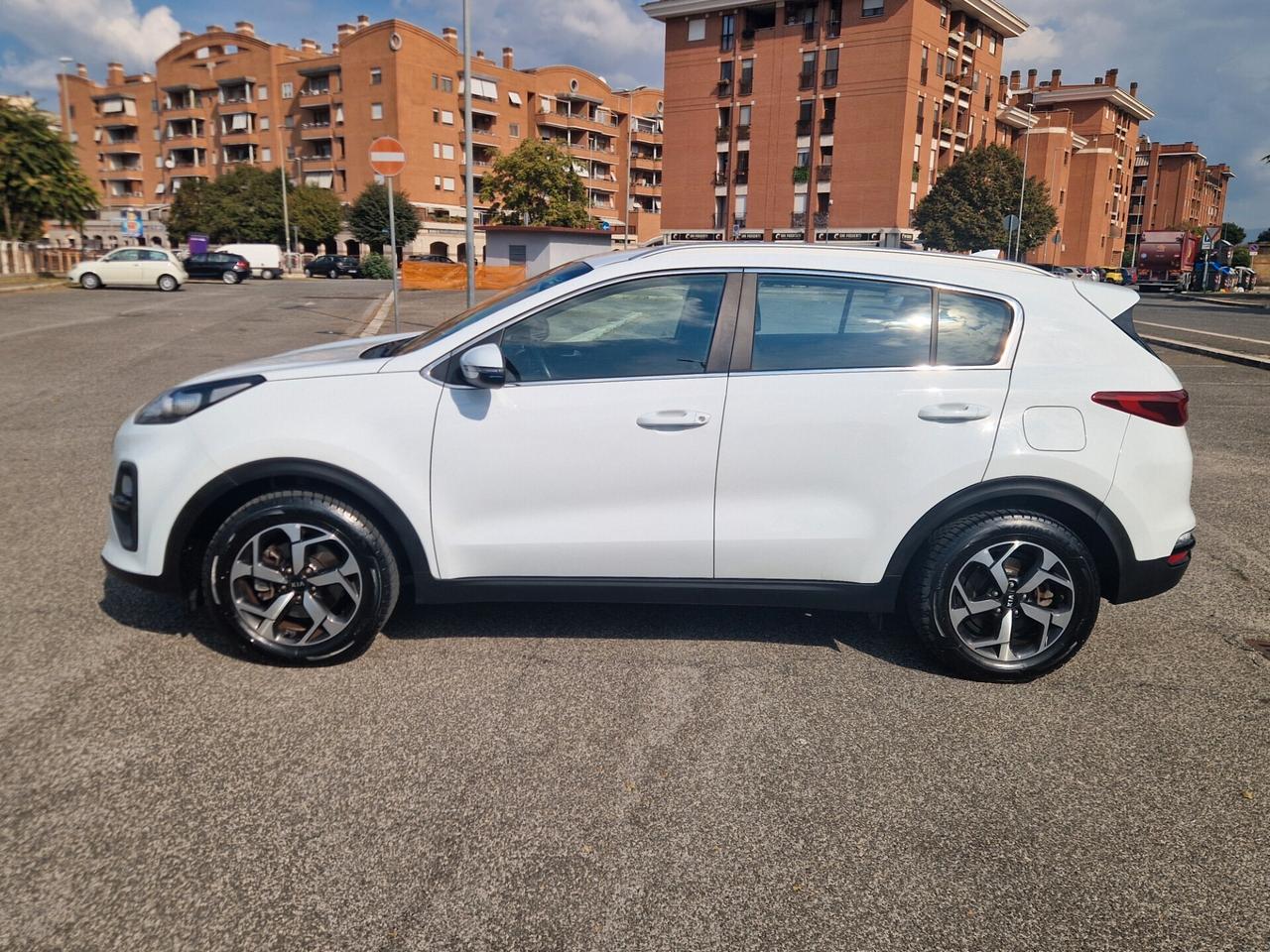 Kia Sportage 1.6 136cv Ibrida/diesel automatica
