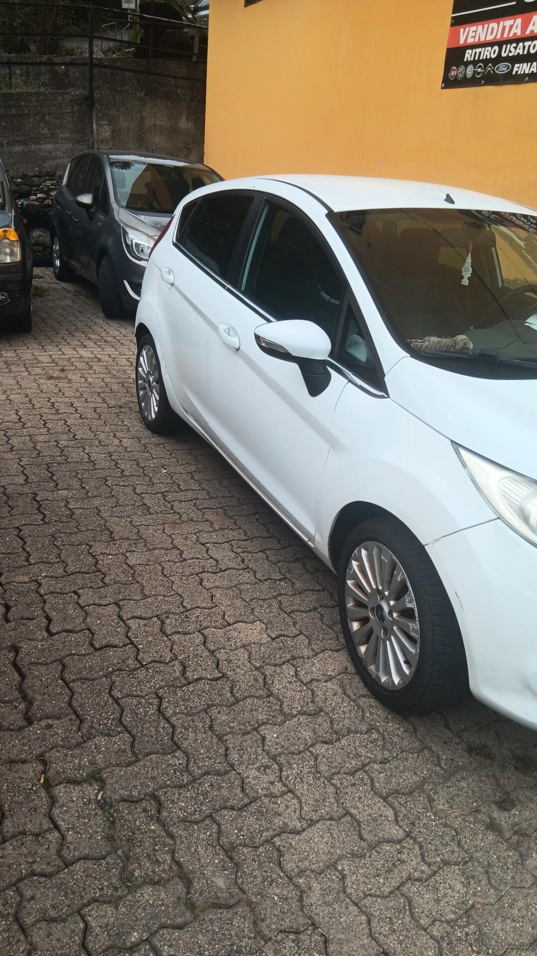 Ford Fiesta 1.2 82 CV 5 porte Titanium