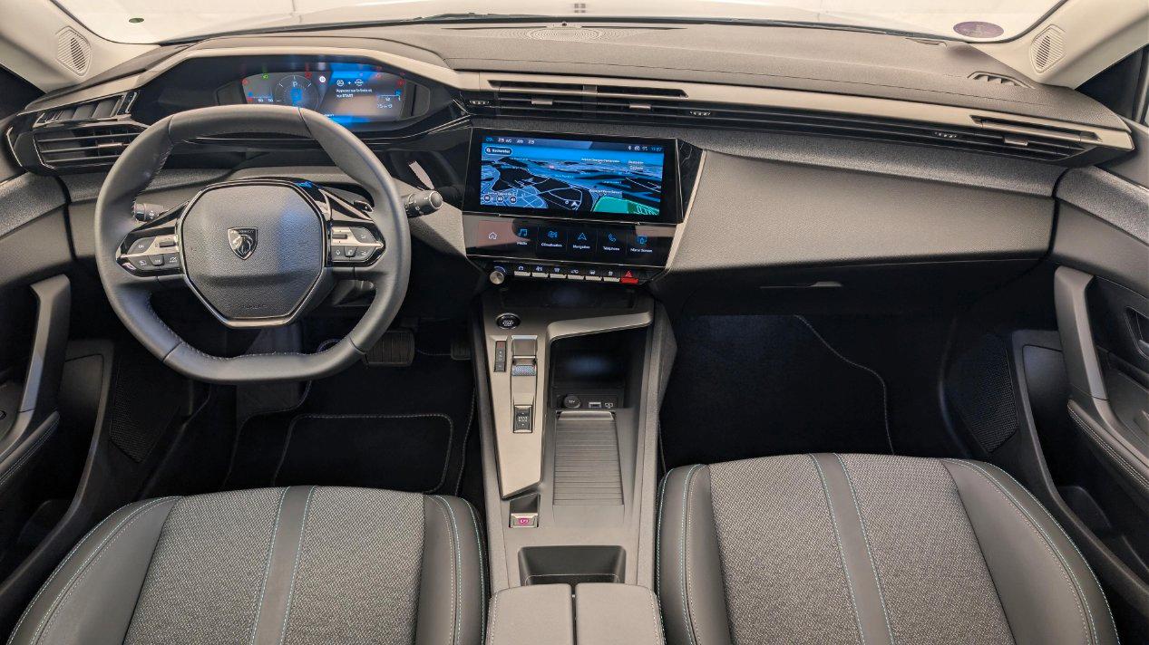 Peugeot 308 1.2 hybrid Allure 145cv e-dcs 6 in Promo