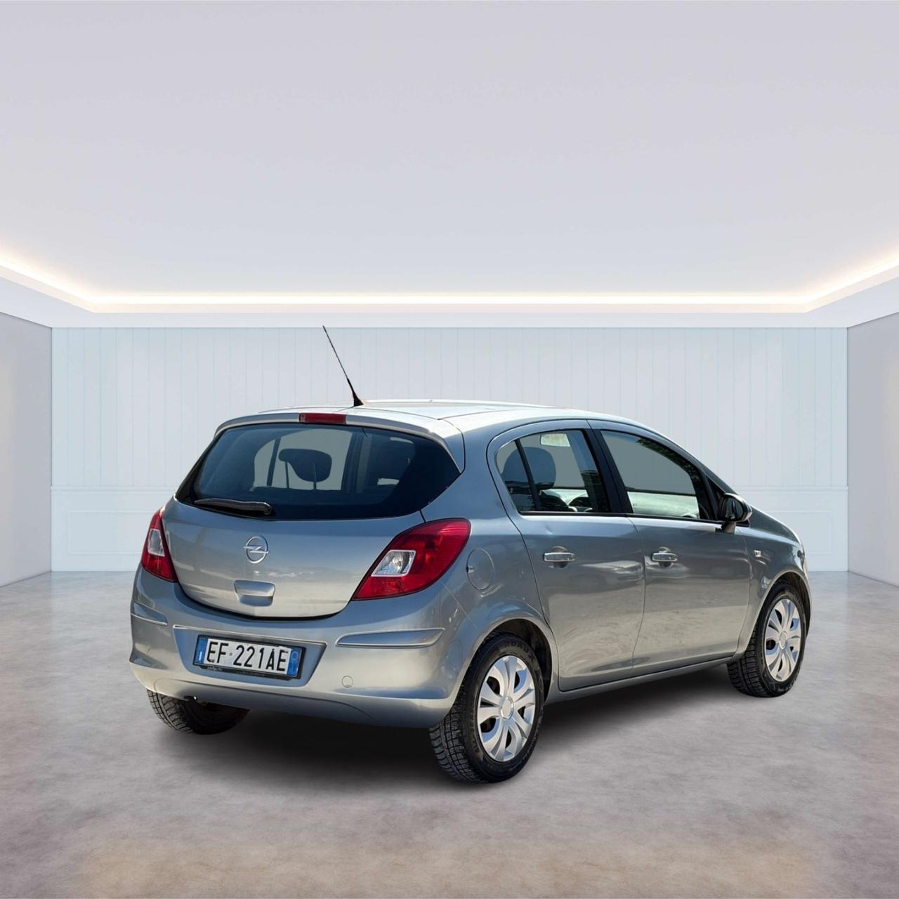 Opel Corsa 1.3 diesel 2011