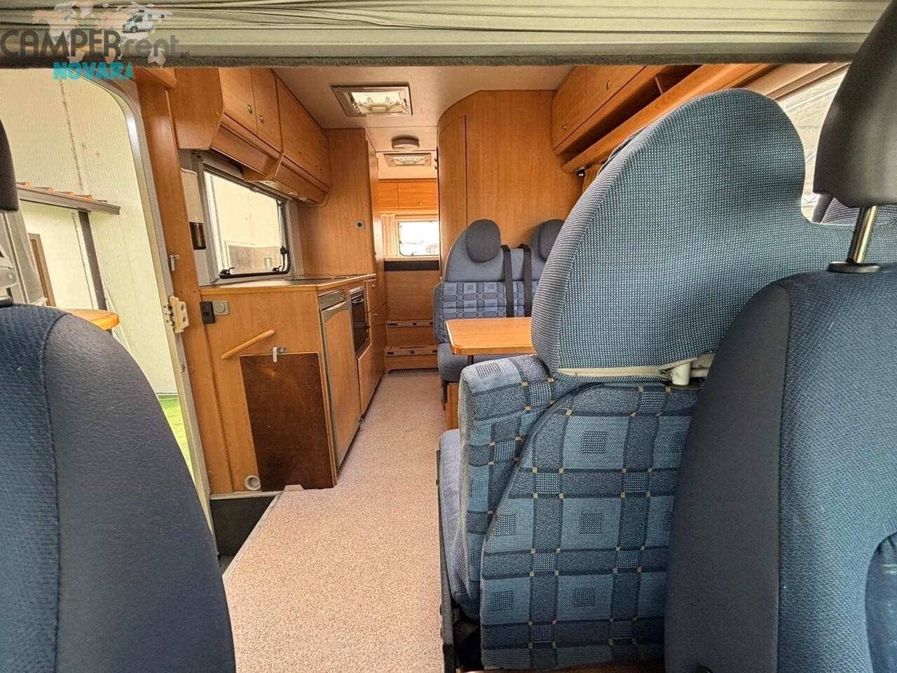 Knaus SUN TRAVELLER -MANSARDATO LETTO MATRIMONIALE IN CODA