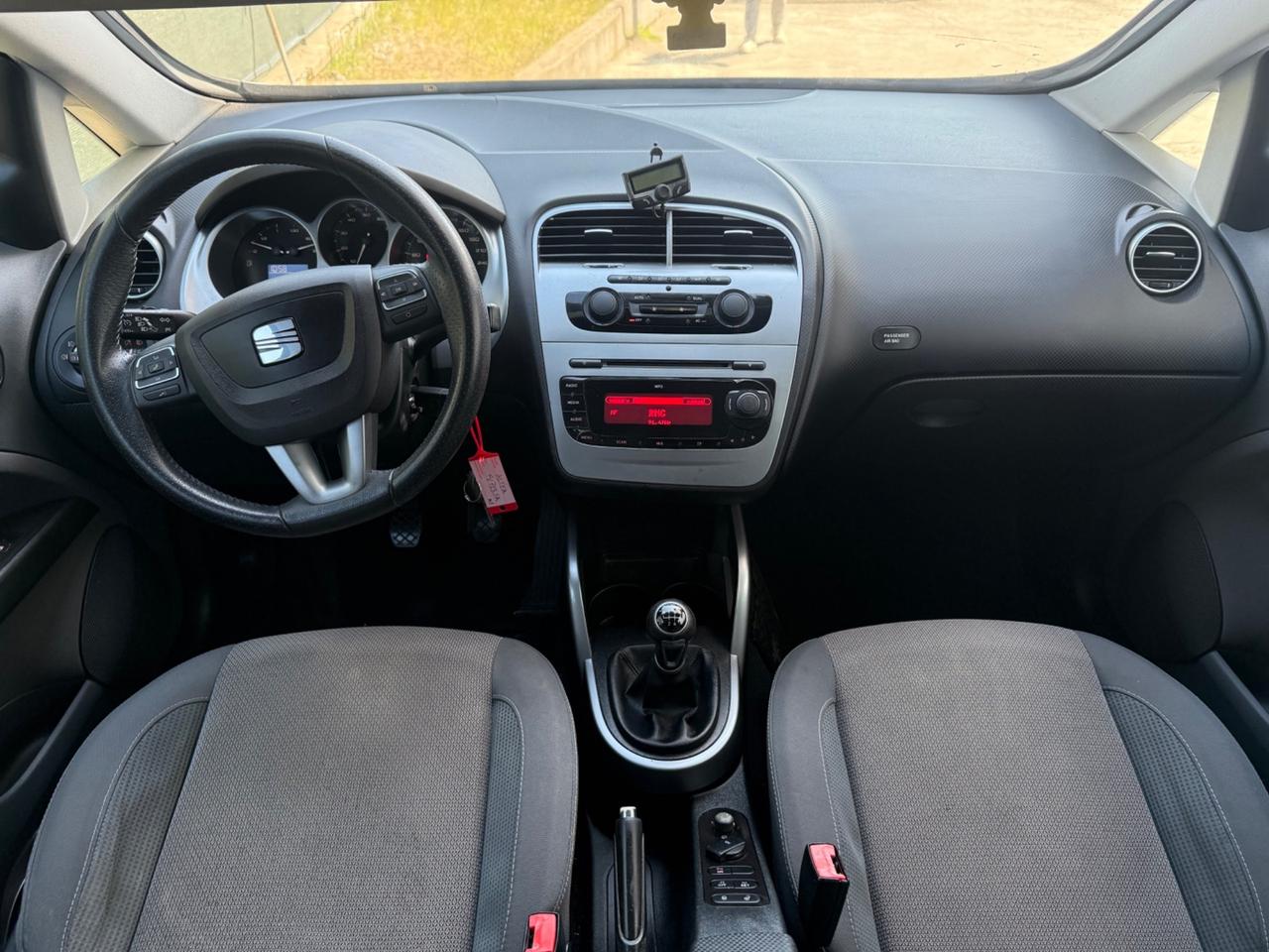 SEAT ALTEA XL 1.6 BENZ UNICO PROP. POCHI KM