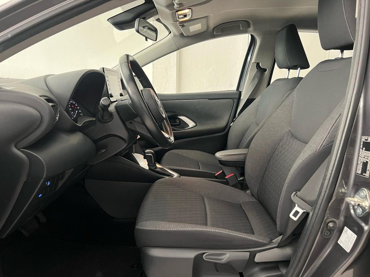Toyota Yaris 1.5 Hybrid 5 porte Business