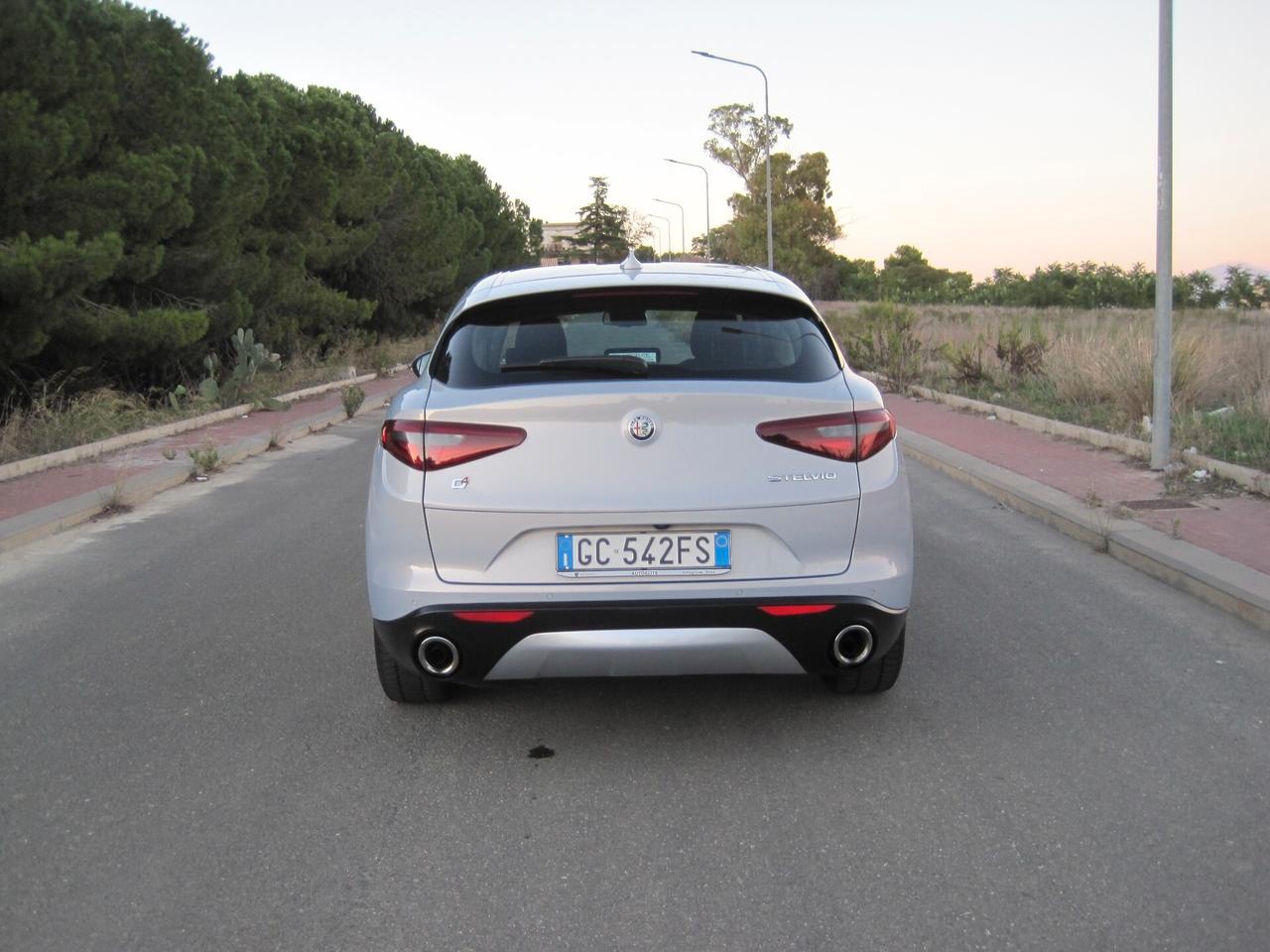 Alfa Romeo Stelvio 2.2 Turbodiesel 190 CV AT8 Q4 Business