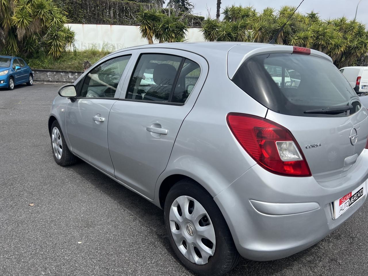 opel corsa benzina