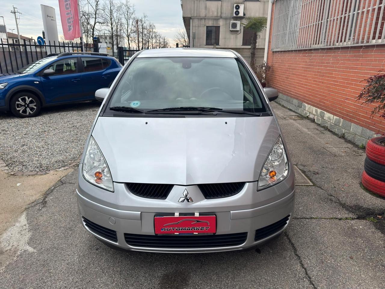 Mitsubishi Colt 1.1 75CV Inform