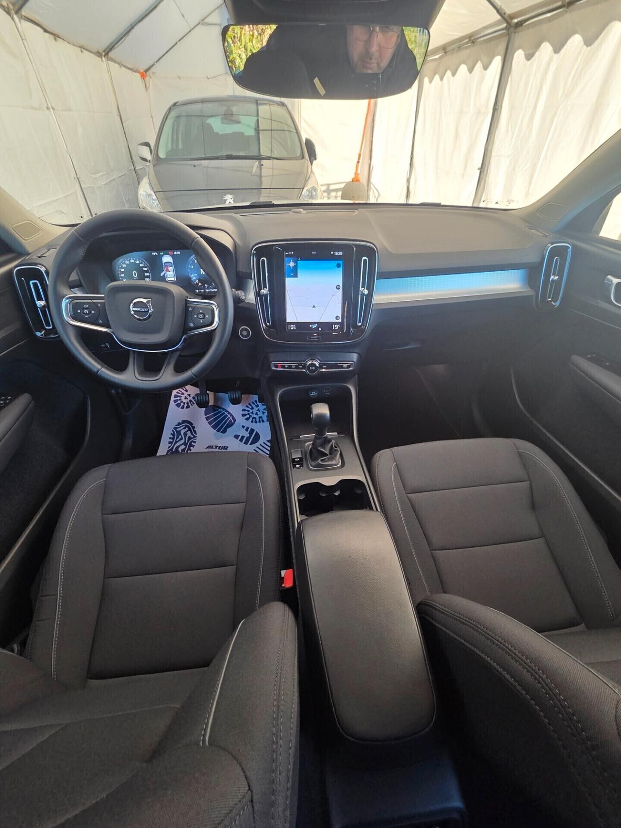 Volvo XC40 T2 Business FINANZIABILE