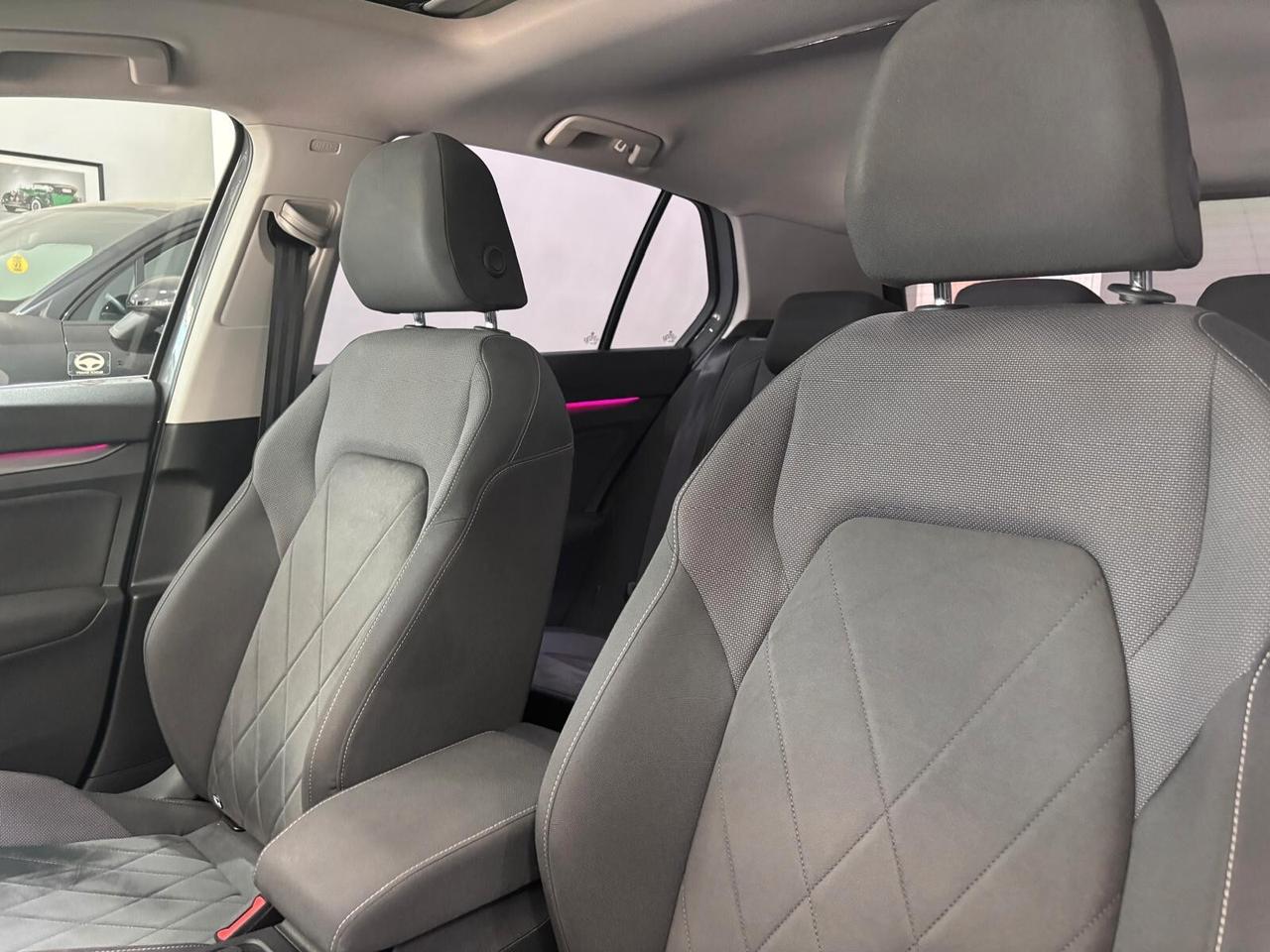 VOLKSWAGEN GOLF 1.5 ETSI 1ST EDITION NAVI-LED-TETTO
