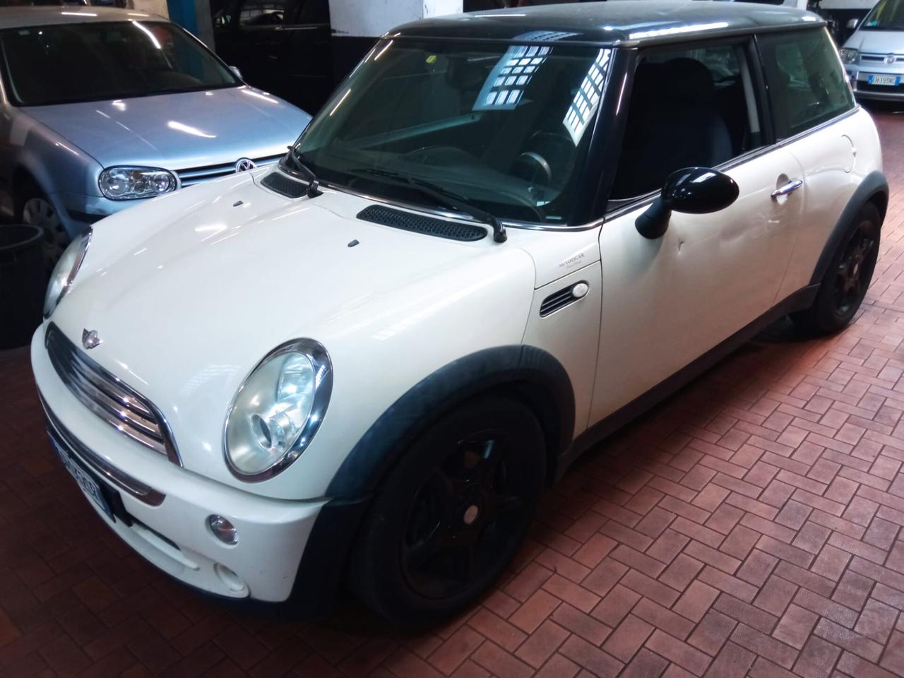Mini 1.6 16V Cooper 115CV