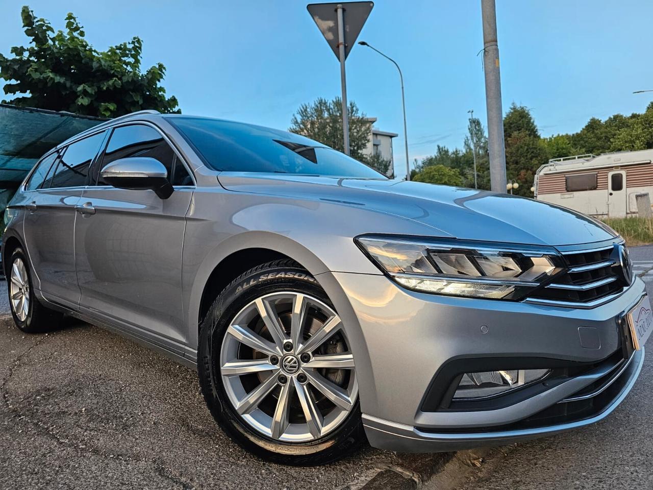 Volkswagen Passat Variant 2.0 TDI 150cv DSG Business*Navi*Euro6*