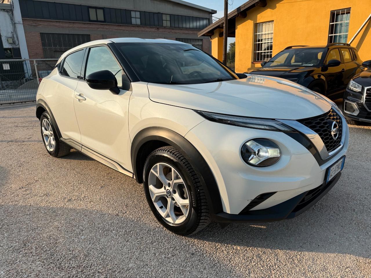 Nissan Juke 1.0 DIG-T 114 CV DCT N-Connecta