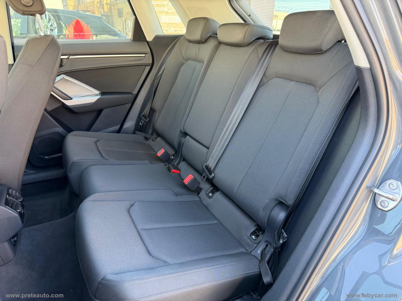 AUDI Q3 35 TDI S tronic Business Advanced
