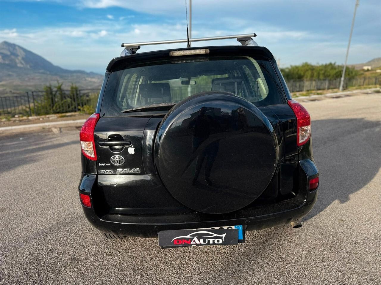 Toyota RAV 4 RAV4 2.2 D-4D 136 CV Luxury