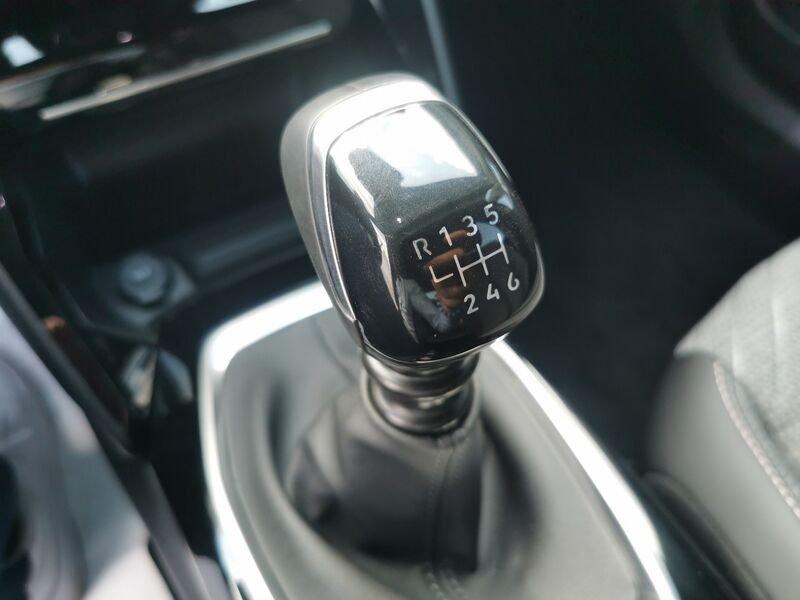 Peugeot 2008 2008 PureTech 100 S&S Allure