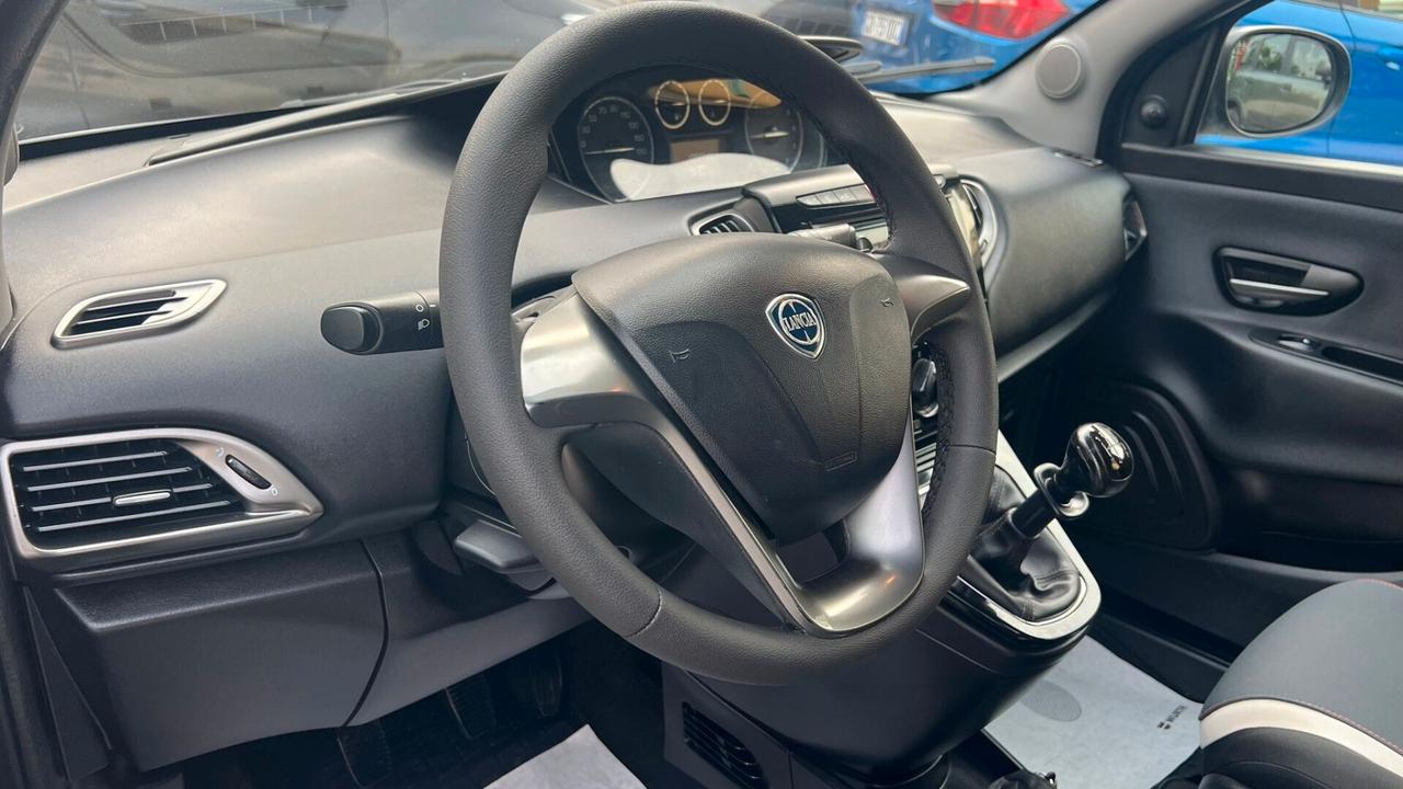 Lancia Ypsilon 1.2 69 CV 5 porte GPL Ecochic Gold