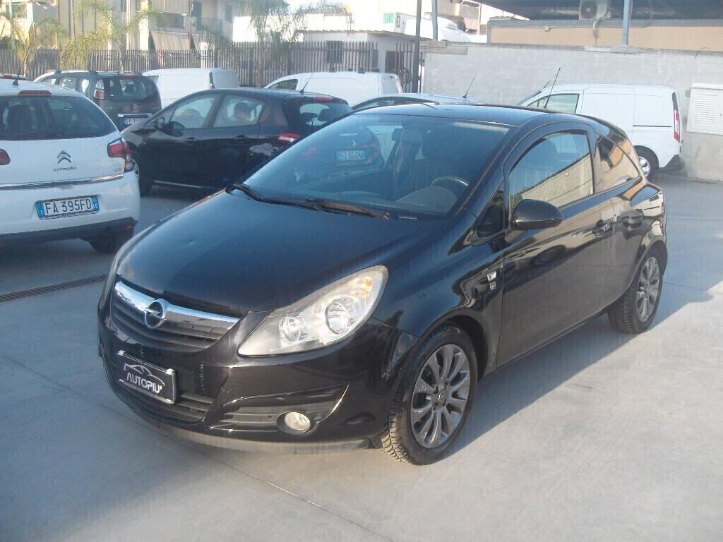 Opel Corsa 1.2 80CV 3 porte GPL-TECH Edition