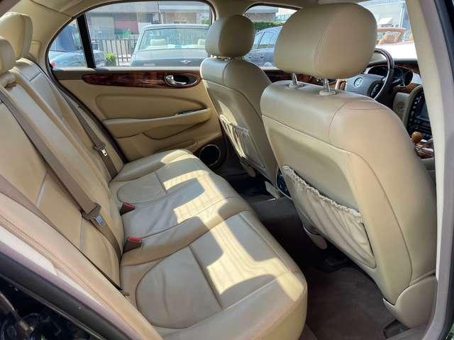 Jaguar XJ6 3.0 V6