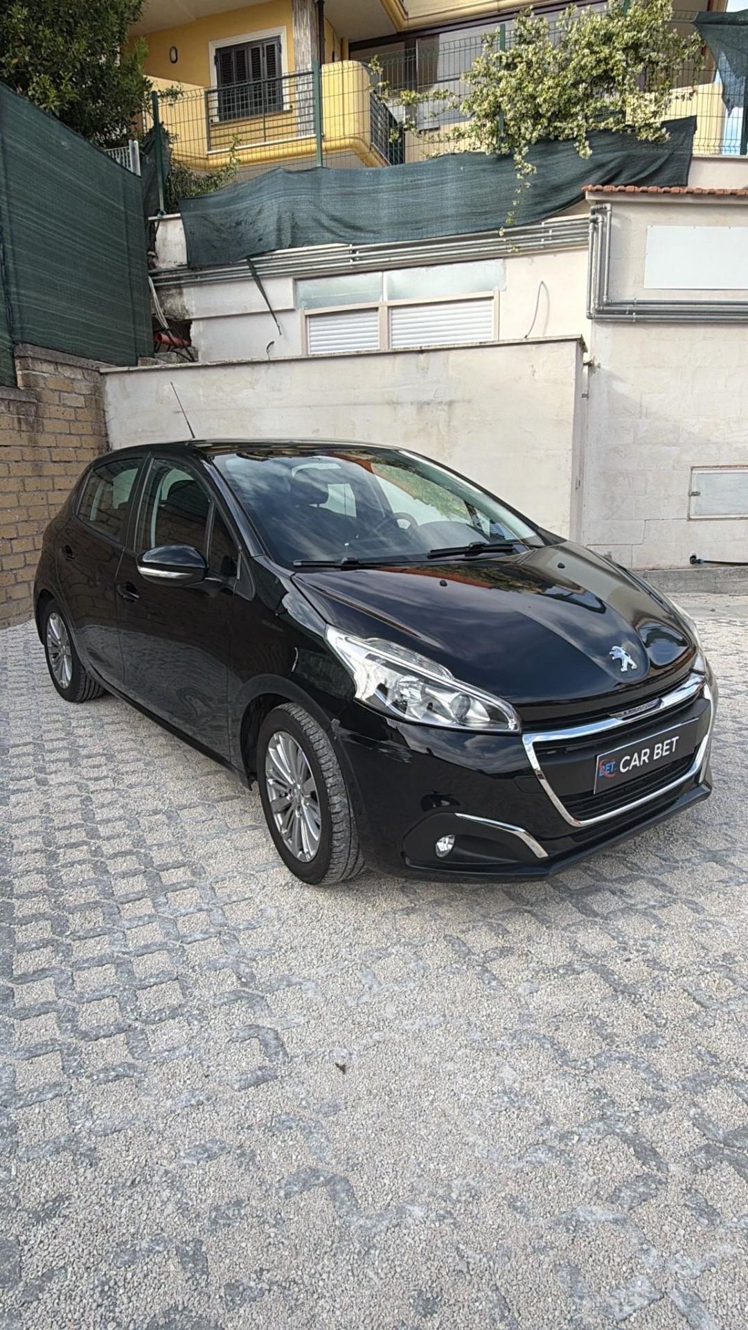 Peugeot 208 PureTech 82 5p. GPL Access