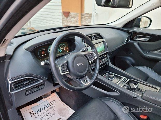 Jaguar F-Pace 2.0 TDI 180CV Tetto panoramico