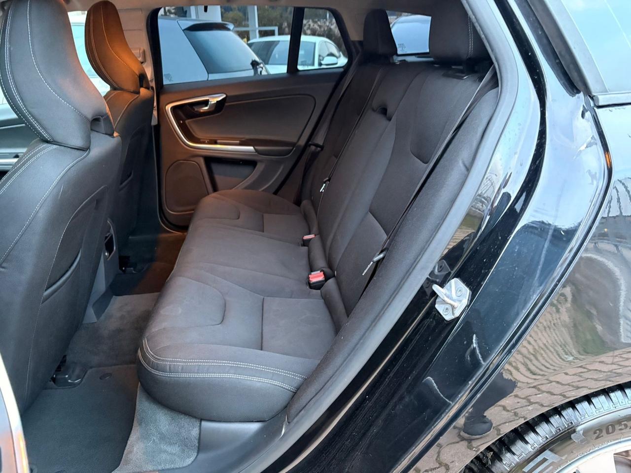 Volvo V60 D2 1.6 Kinetic