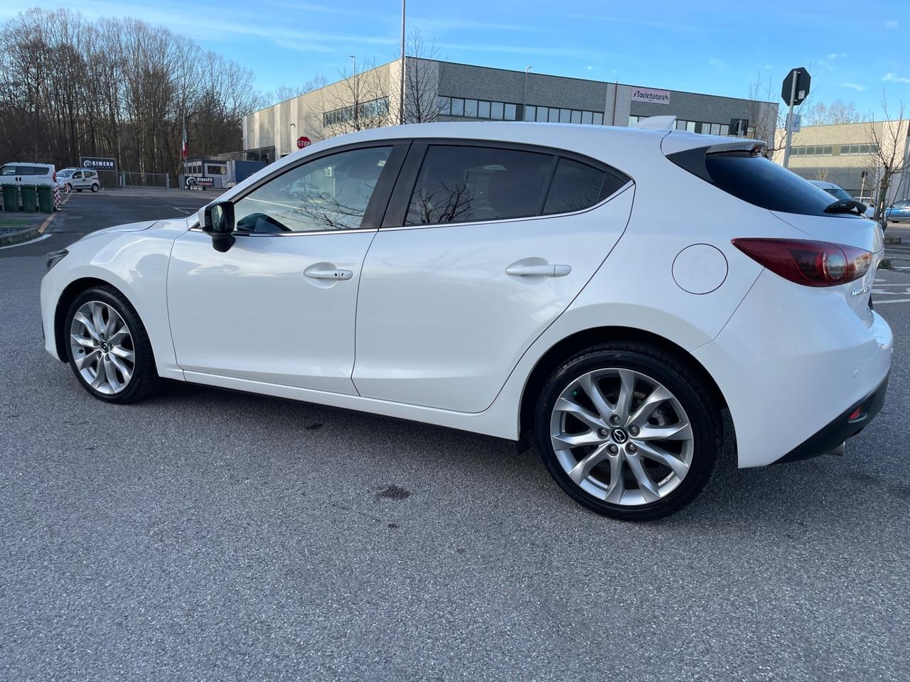 Mazda 3 Mazda3 2.2 Skyactiv-D Exceed