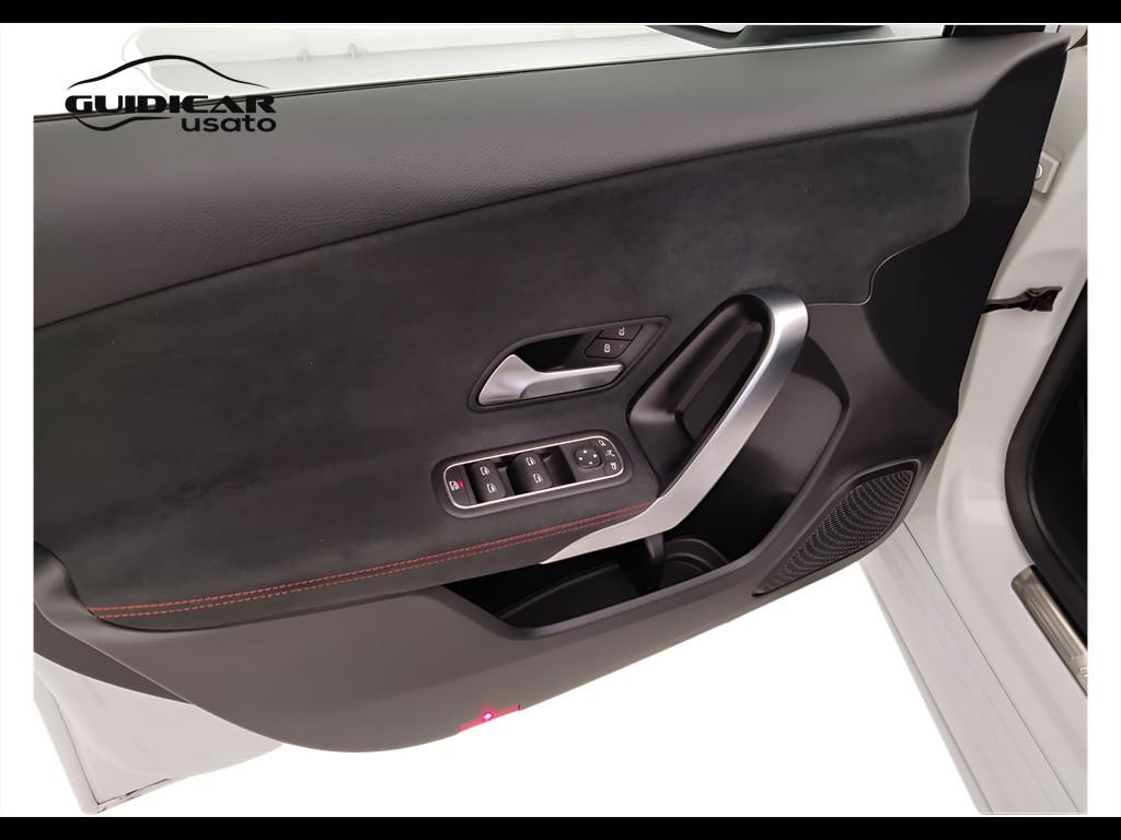 Mercedes-Benz Classe A - W177 2018 - A 180 d Premium auto