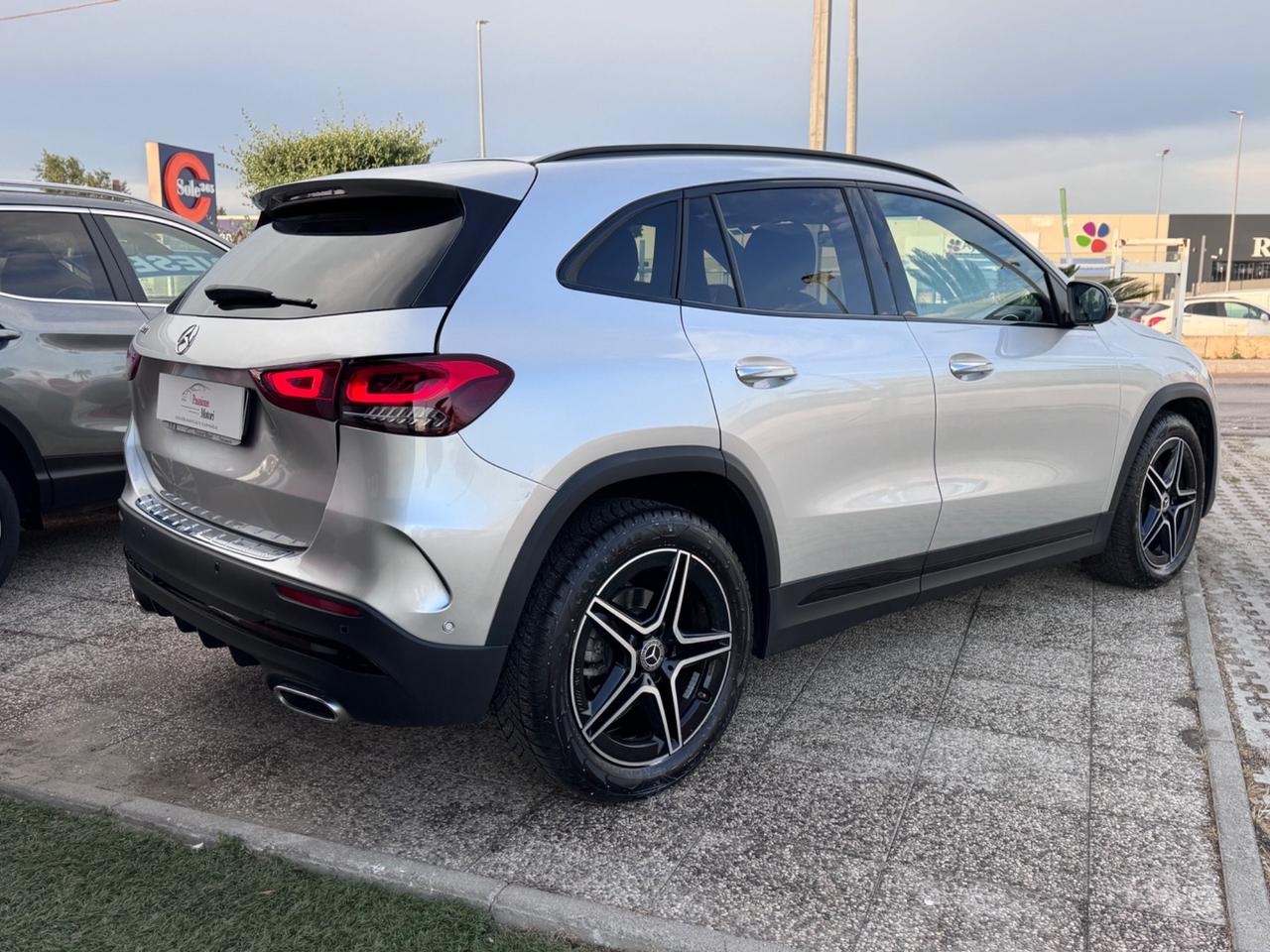Mercedes-benz GLA 180 d Premium Amg