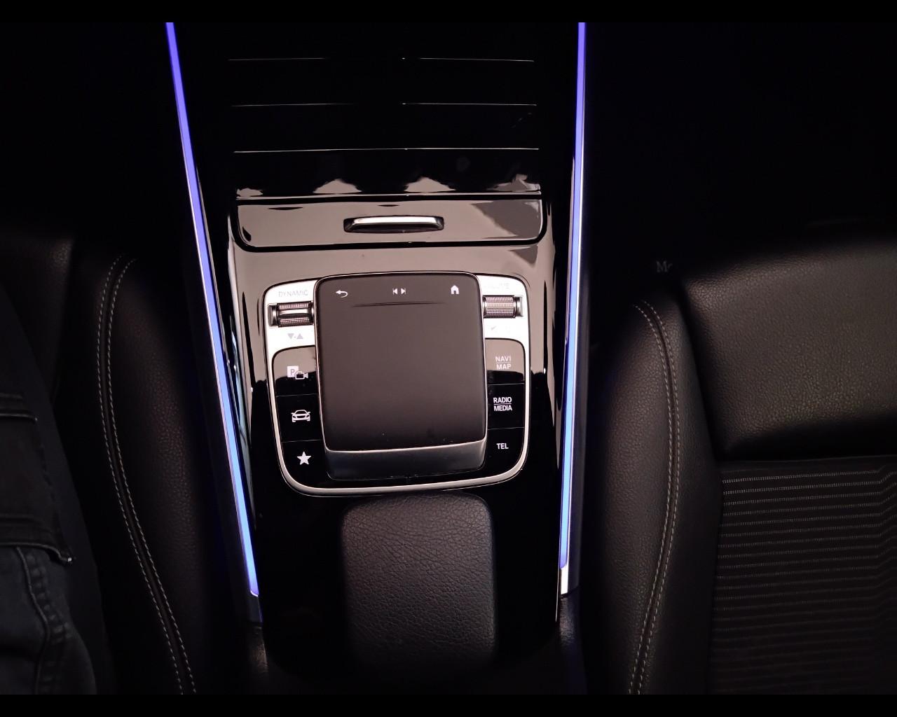 Mercedes-Benz Classe B - W247 2018 - B 200 d Sport Plus auto