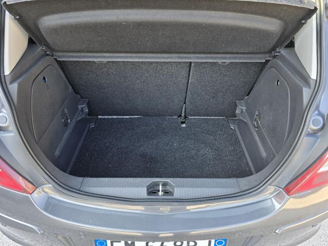OPEL Corsa 1.2 5 porte Sport