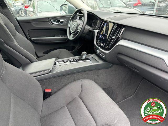VOLVO XC60 B4 (d) AWD Geartronic Momentum