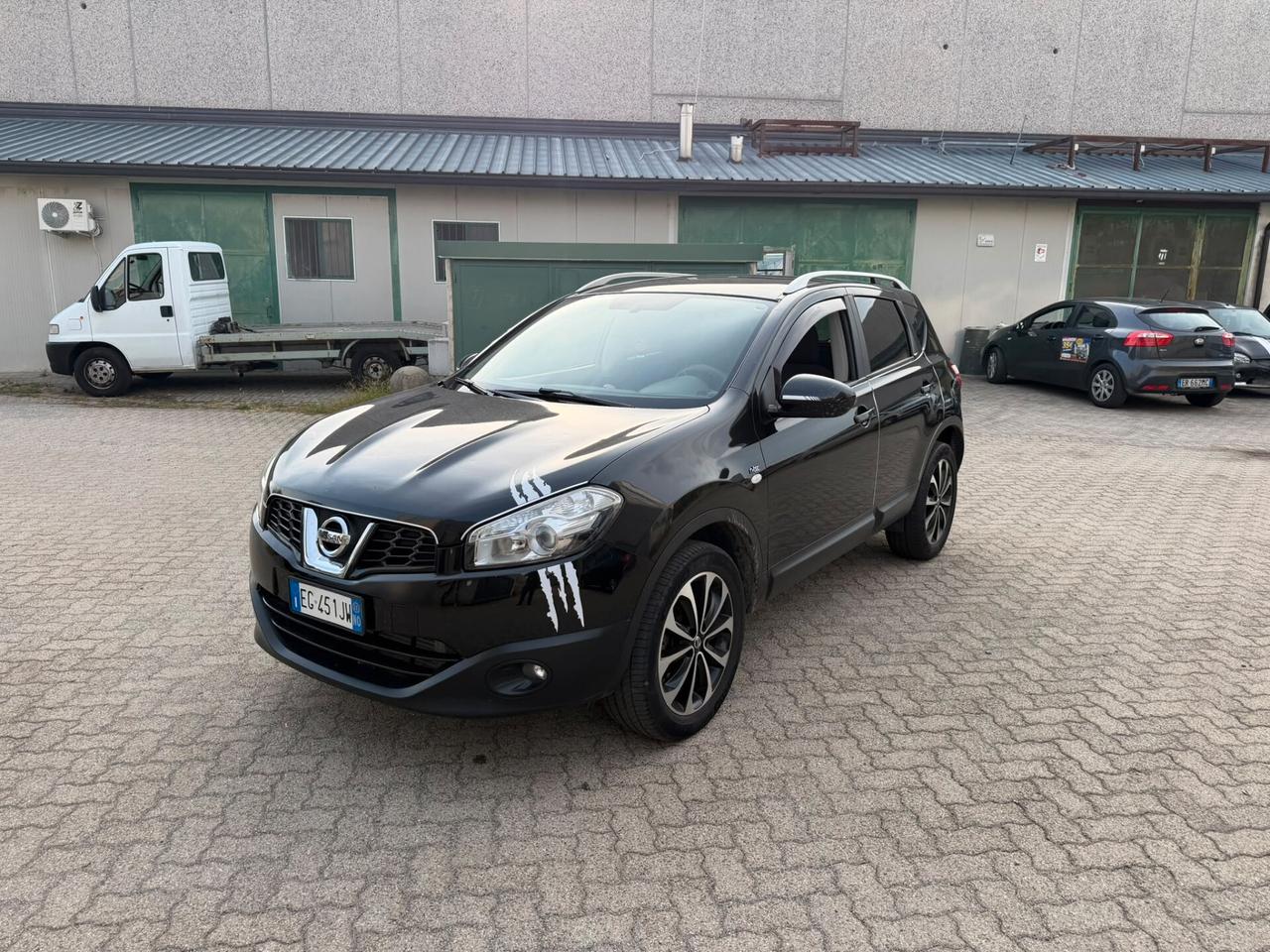 Nissan Qashqai 2.0 dCi DPF Tekna