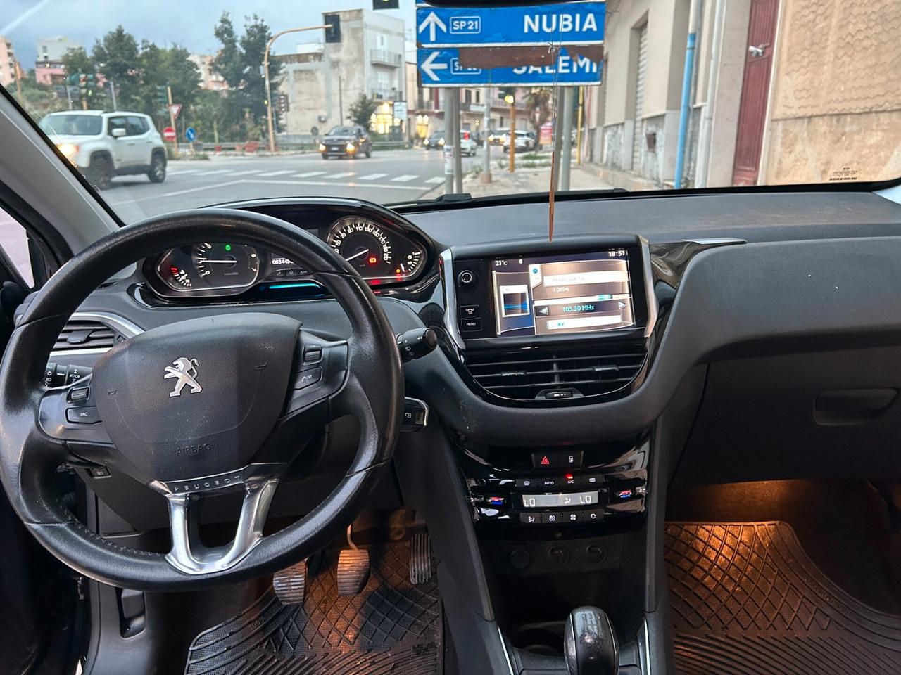 Peugeot 208 1.6 VTi 120 CV 5 porte Allure