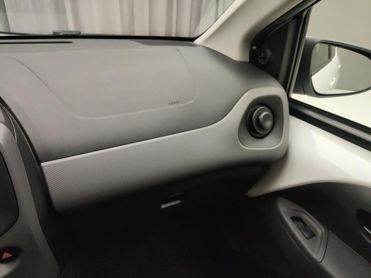 PEUGEOT 108 1.0 VTI 72CV ACTIVE NEOPATENTATI