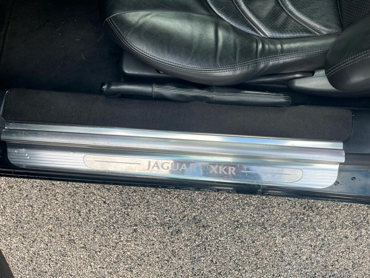 MAGNIFICA JAGUAR XKR CABRIO 363 CV - 8 CILINDRI - ASI - 125000 KM - DA VEDERE.