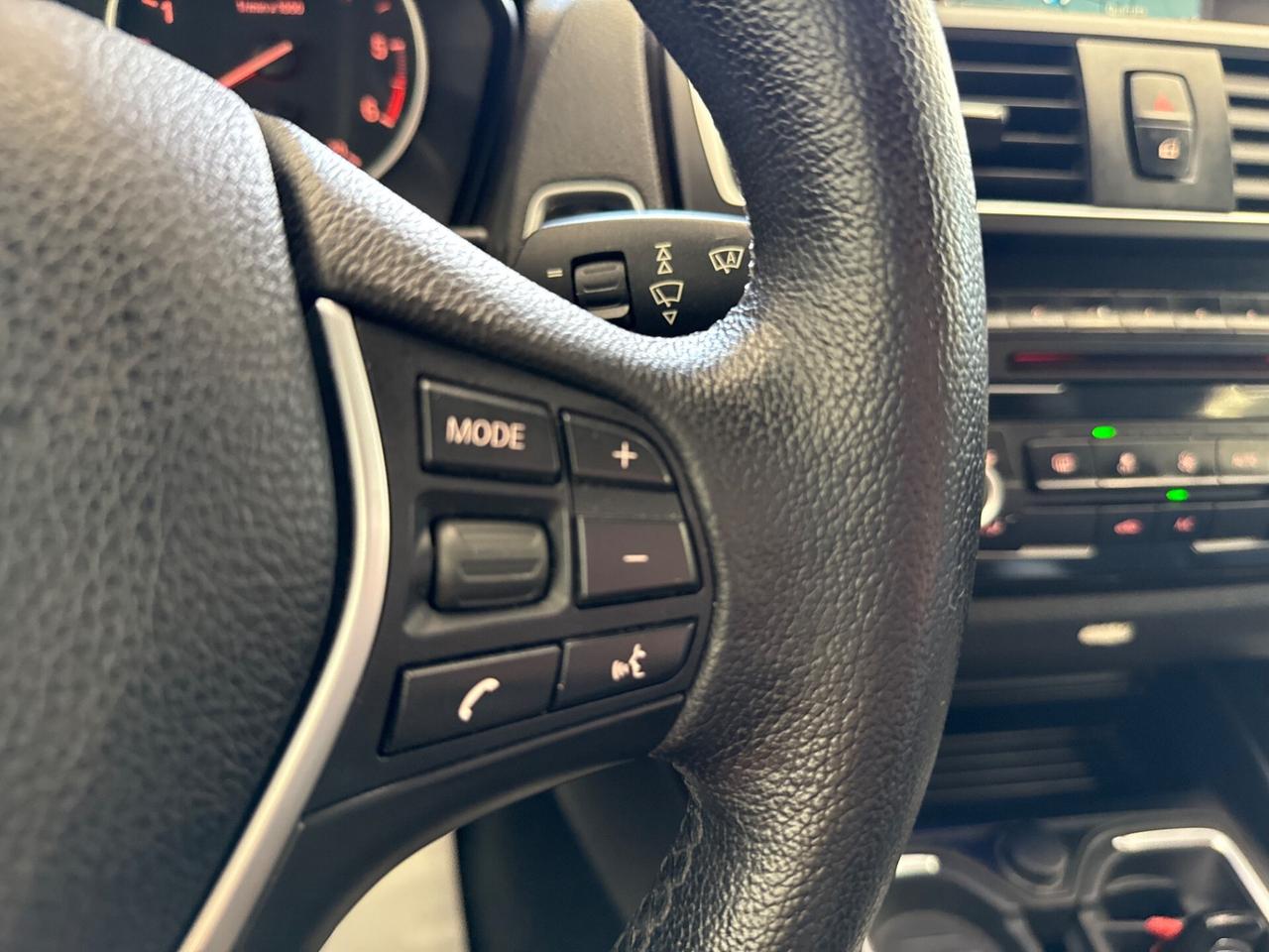Bmw 116d Sport 3p Automatico Black Edition