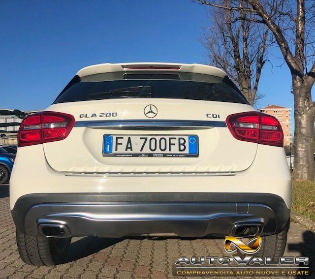 MERCEDES-BENZ GLA 200 D Premium,Navi, LED,Pelle