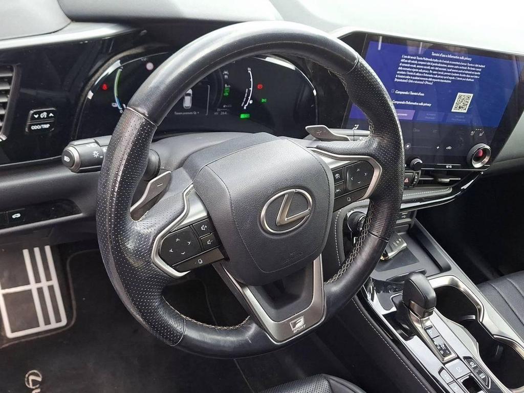 Lexus NX 2.5 Plug-in F-Sport 4WD e-CVT