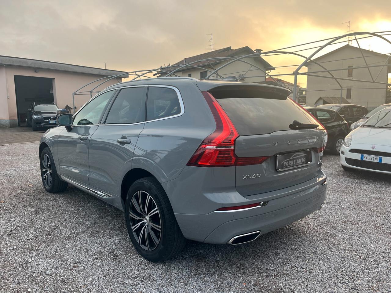 Volvo XC 60 XC60 B4 (d) AWD Geartronic Momentum Pro