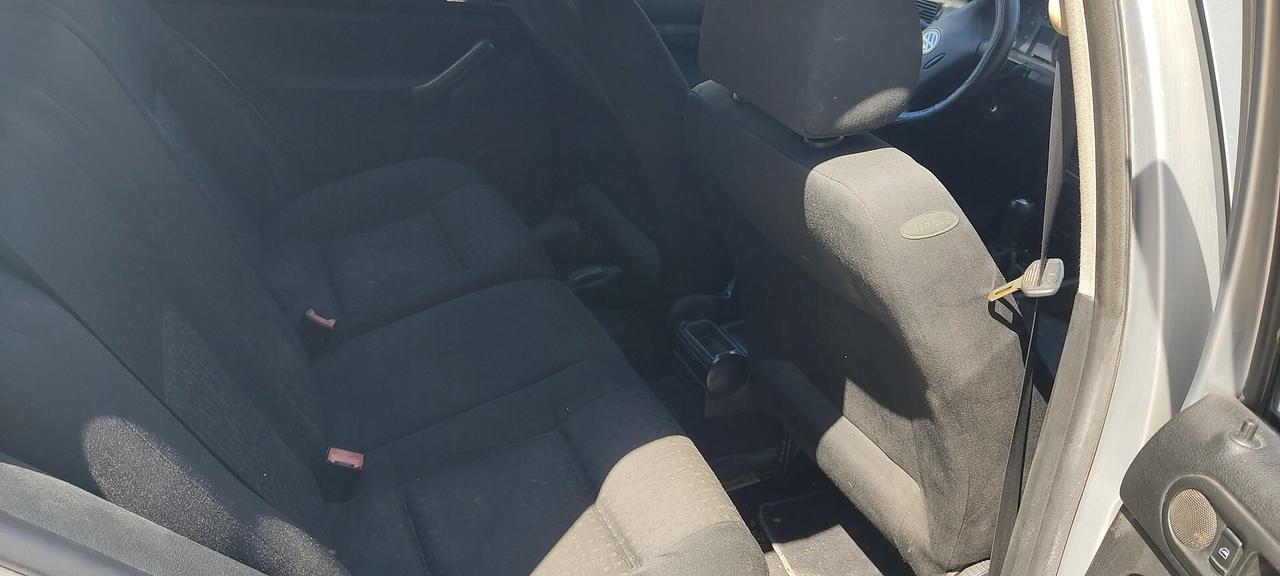 VOLKSWAGEN GOLF 1.9 TDI 100 CV ULTIMISSIME SERIE